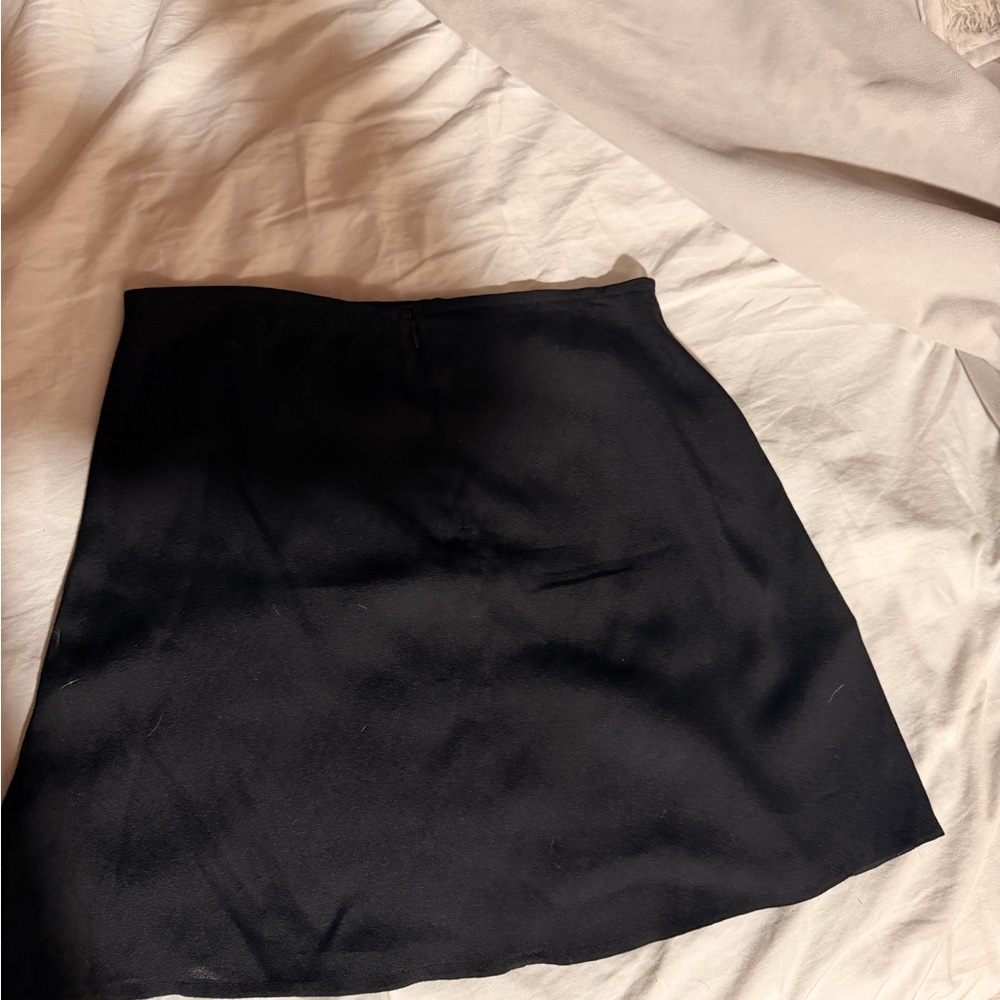 Reformation Margot Mini Skirt, size 4 - Picture 2 of 4